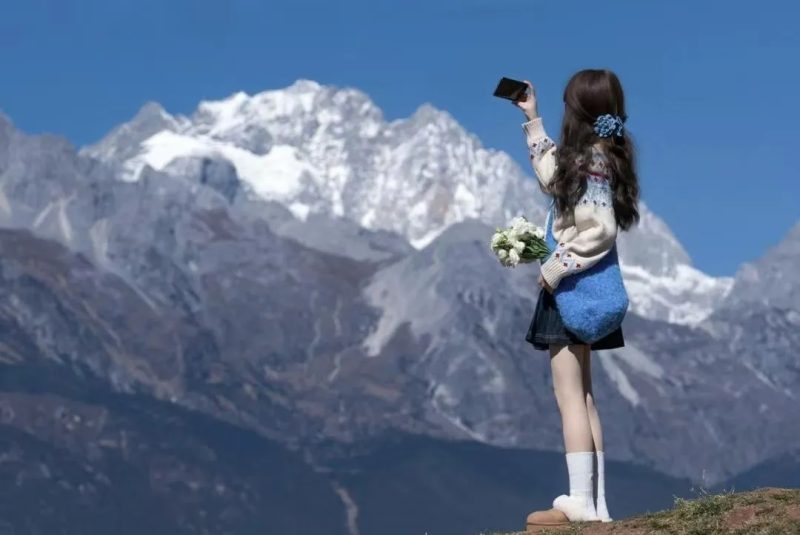 山野花间，如何拍出大片？9个姿势让你成为风景主角！-云与风 Cloud And Wind